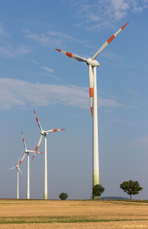 Sauberer Wind zu sauberem Strom : Windkraftanlage Eckartsberg